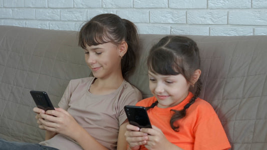 UNSocial Media - Was TikTok und Co mit unseren Kindern macht!